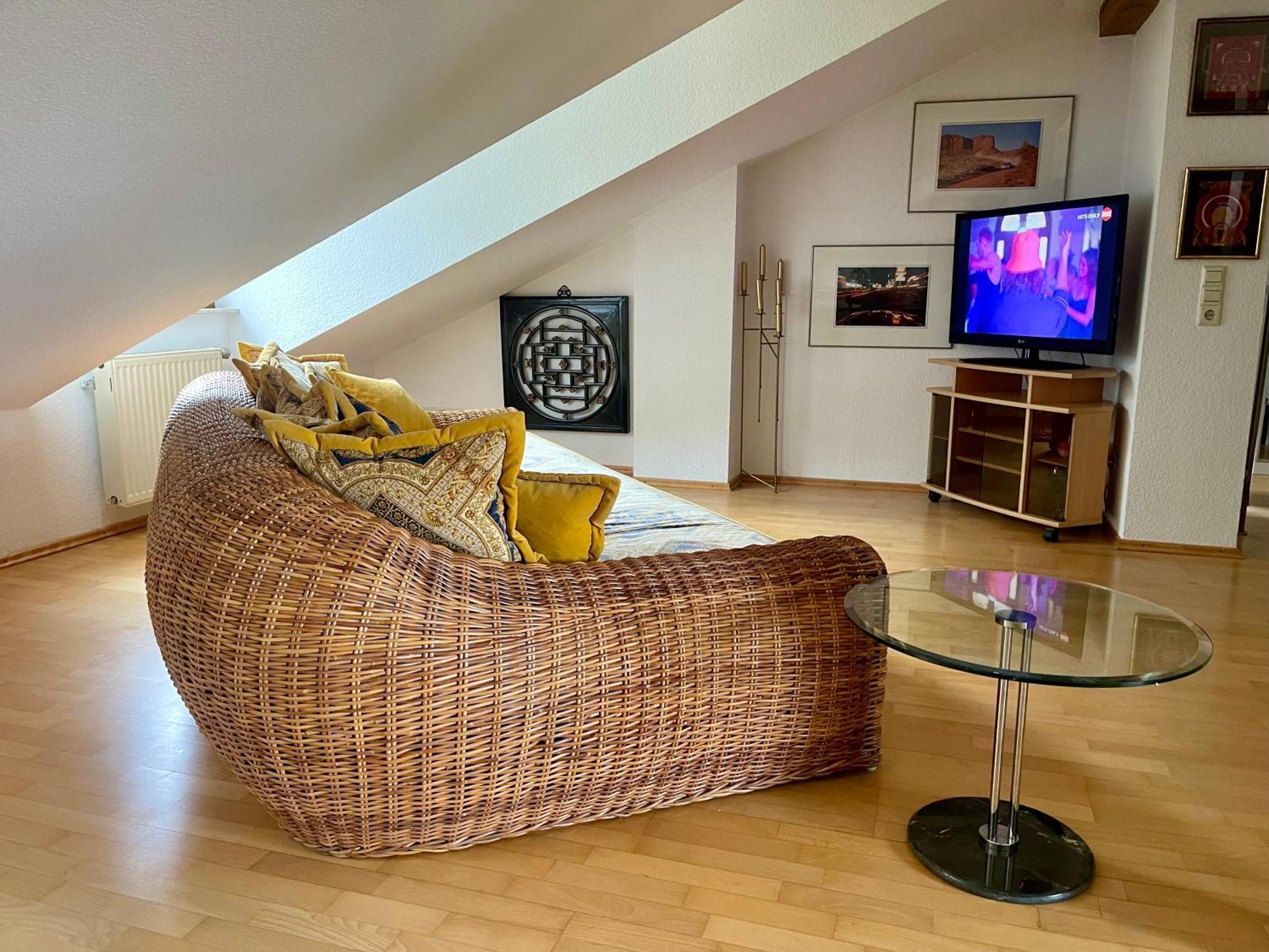 Wunderschoenes Grosses 3 Zimmer Apartament Zentrum Goldstadt Familienfreundlich Mit Garage Pforzheim Extérieur photo