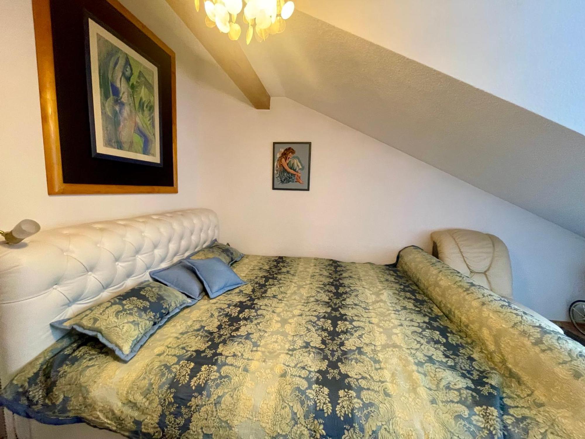 Wunderschoenes Grosses 3 Zimmer Apartament Zentrum Goldstadt Familienfreundlich Mit Garage Pforzheim Extérieur photo
